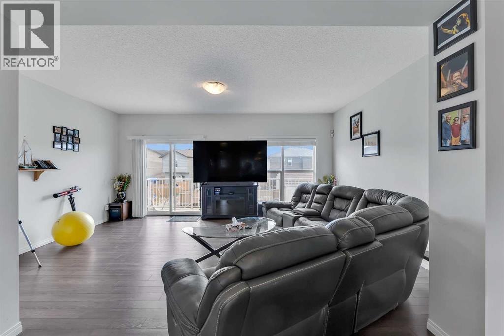 569 savanna Boulevard NE — photo 33