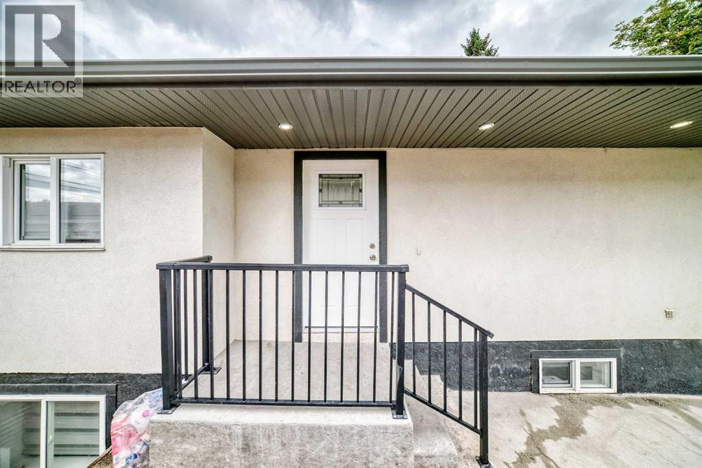 611 Penbrooke Road SE — photo 3