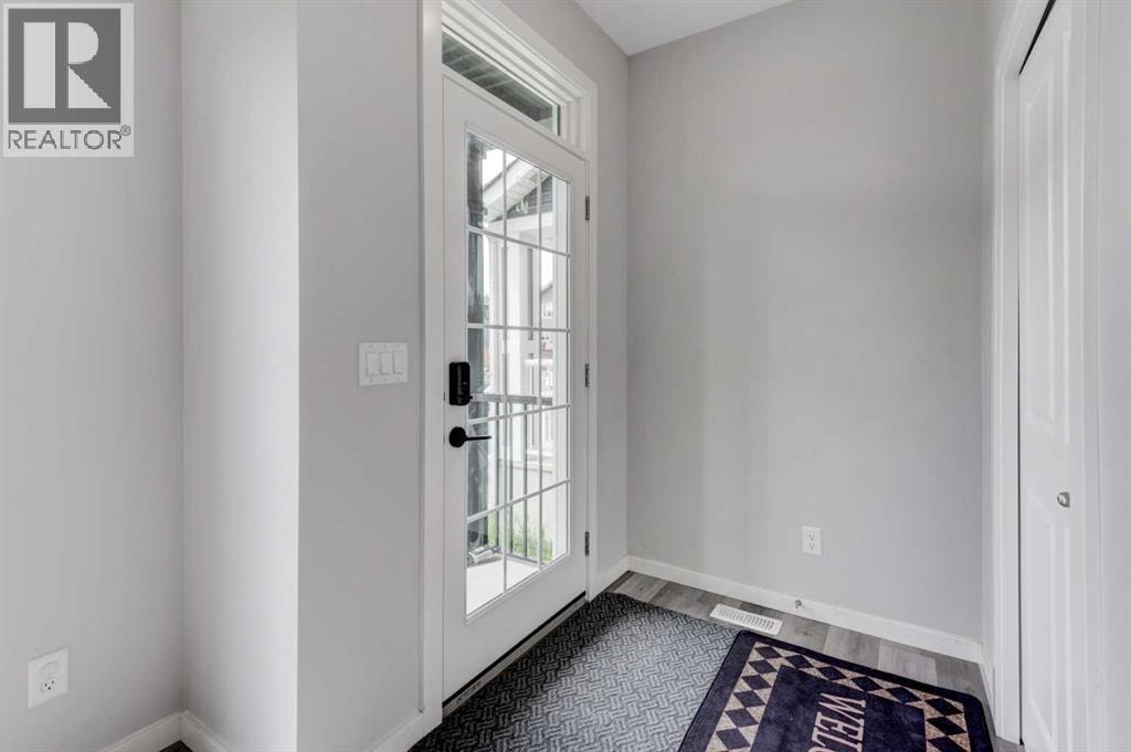 232 Walgrove Way  SE — photo 2