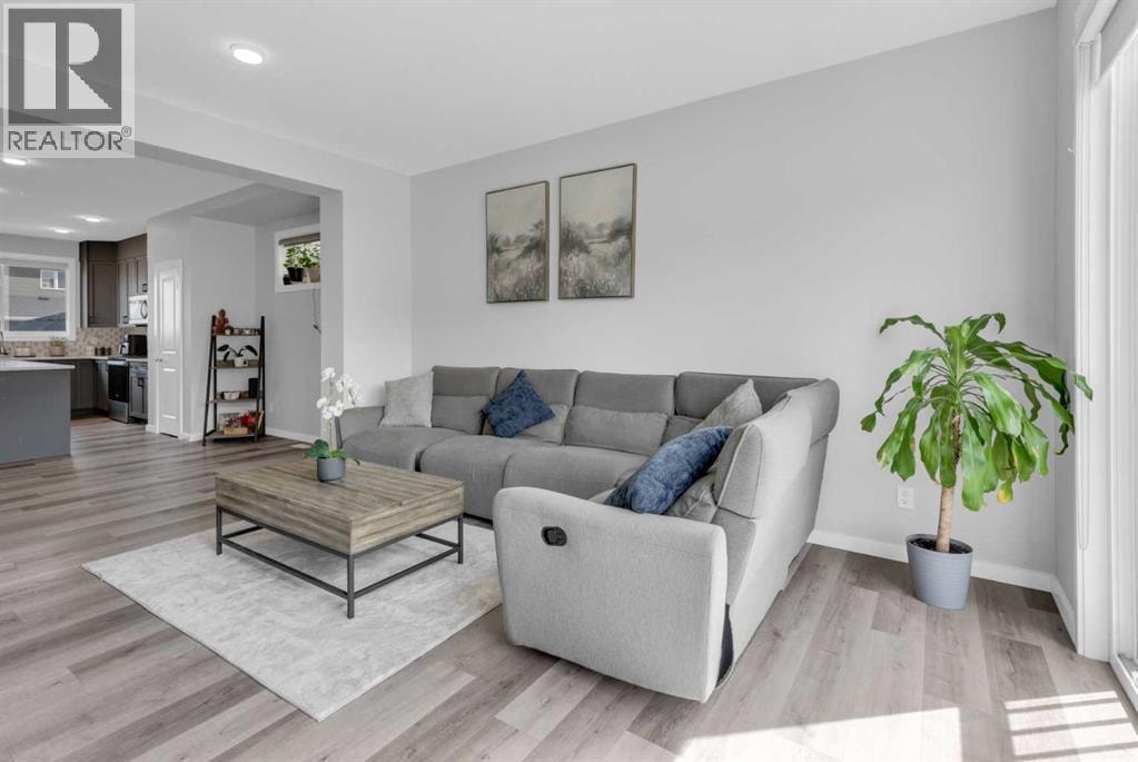 232 Walgrove Way  SE — photo 3