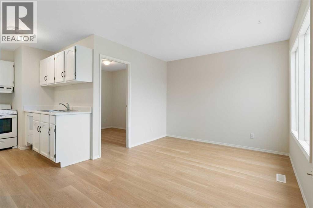14, 8544 48 Avenue NW — photo 10
