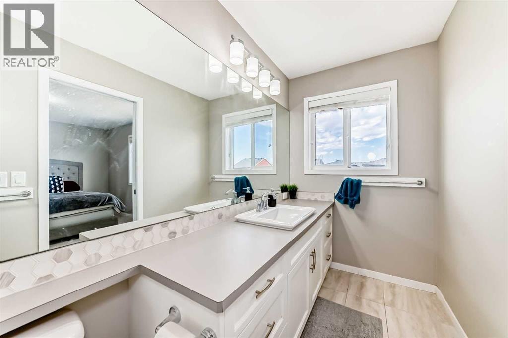 140 Howse Avenue NE — photo 19