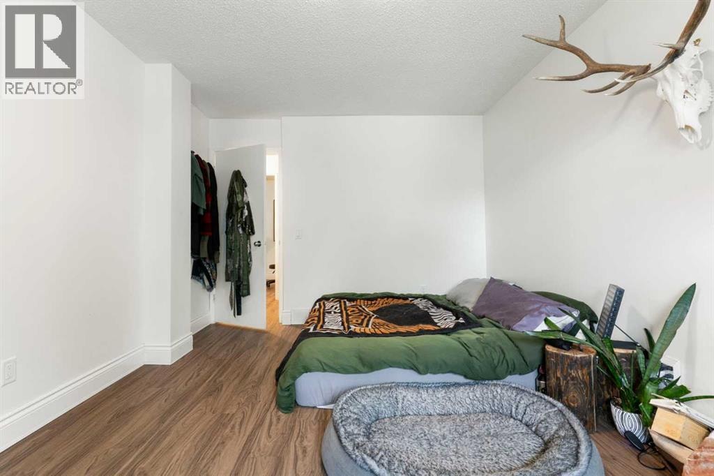 11, 4810 40 Avenue SW — photo 25
