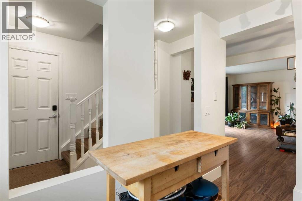 11, 4810 40 Avenue SW — photo 11