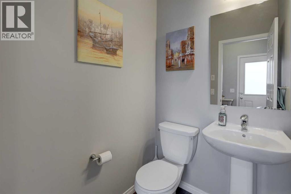 211 Chinook Gate Boulevard SW — photo 14