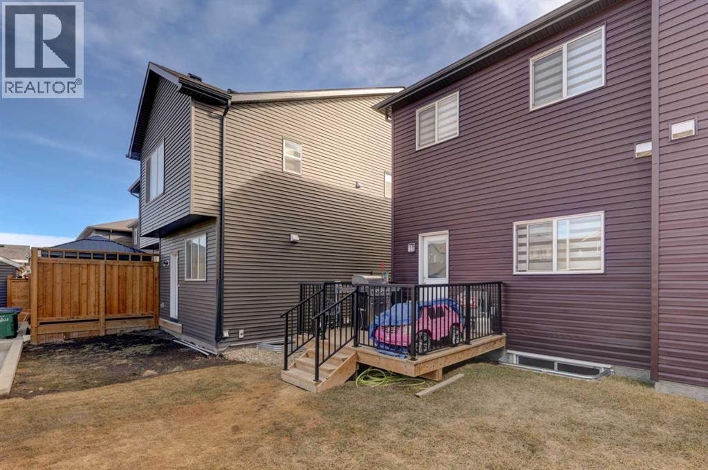 211 Chinook Gate Boulevard SW — photo 27