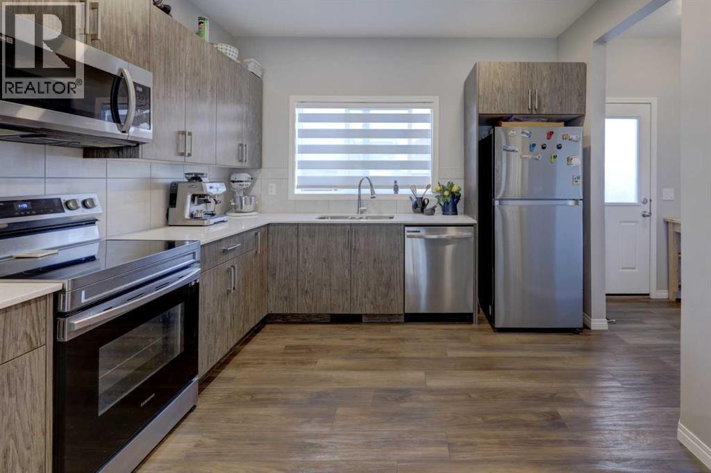 211 Chinook Gate Boulevard SW — photo 10