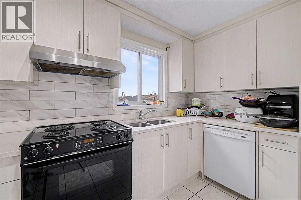 48 Whitworth Way NE — photo 12