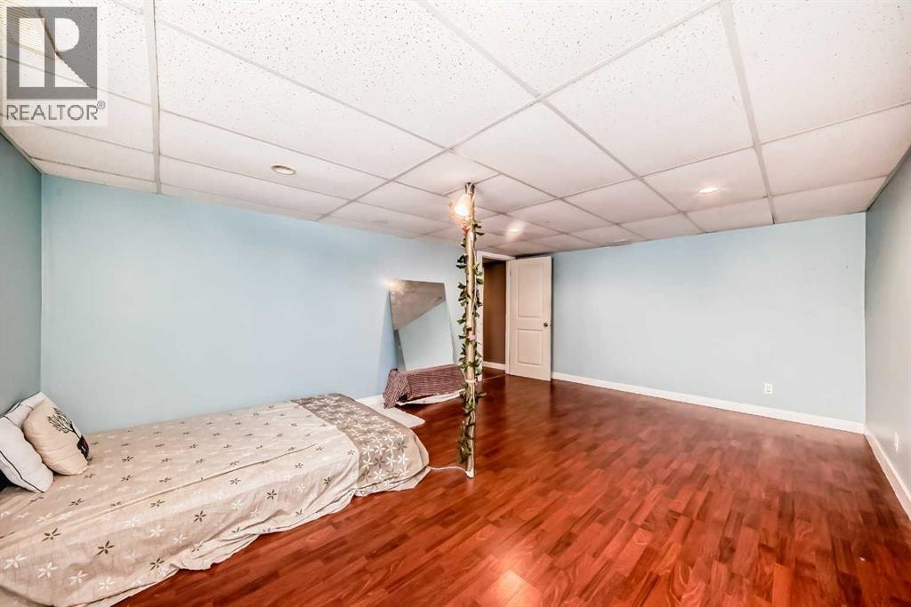 216 Hawkwood Boulevard NW — photo 37