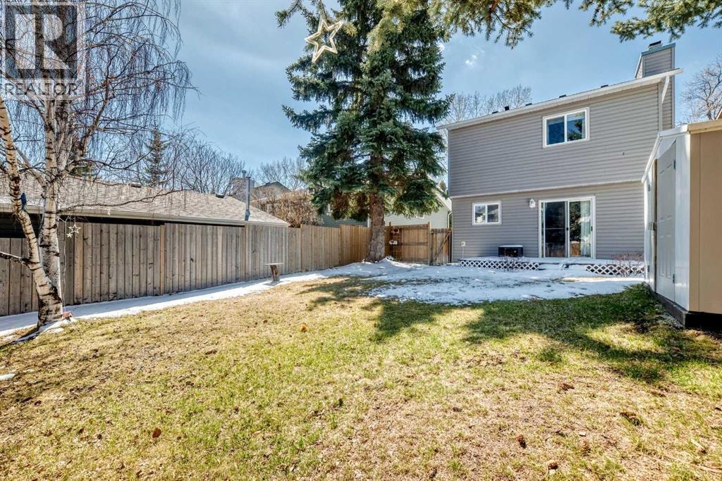 216 Hawkwood Boulevard NW — photo 44