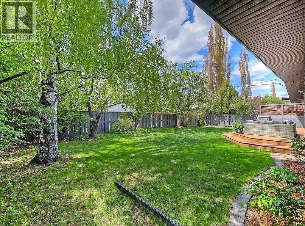 907 Kerfoot Crescent SW — photo 27