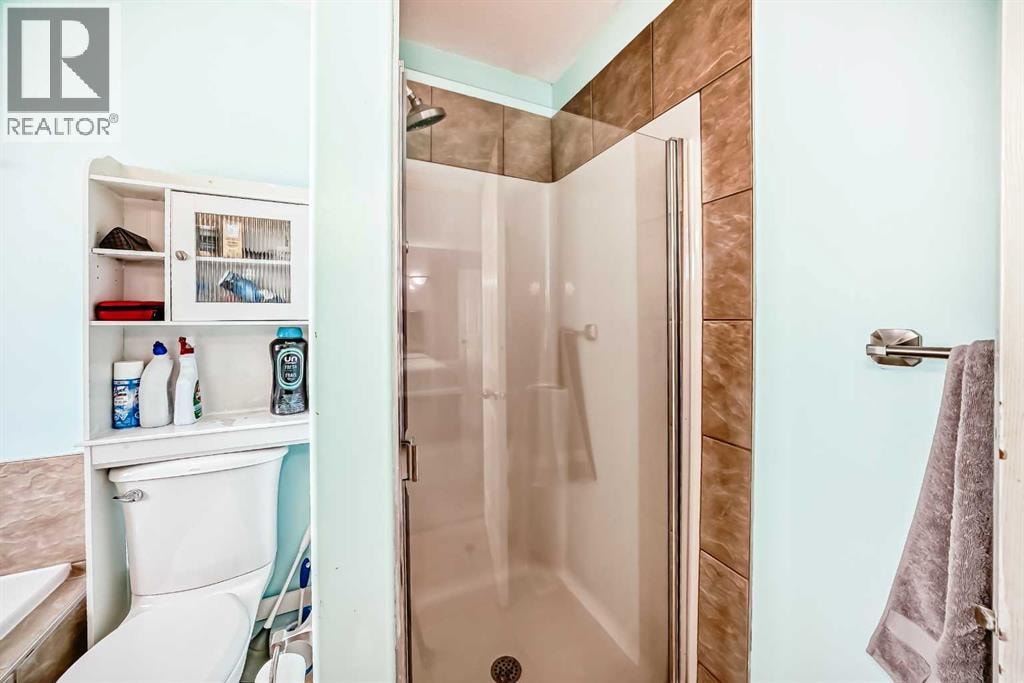 44 Canoe Square SW — photo 28