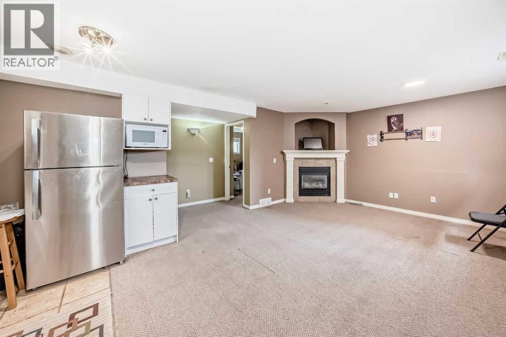 44 Canoe Square SW — photo 29