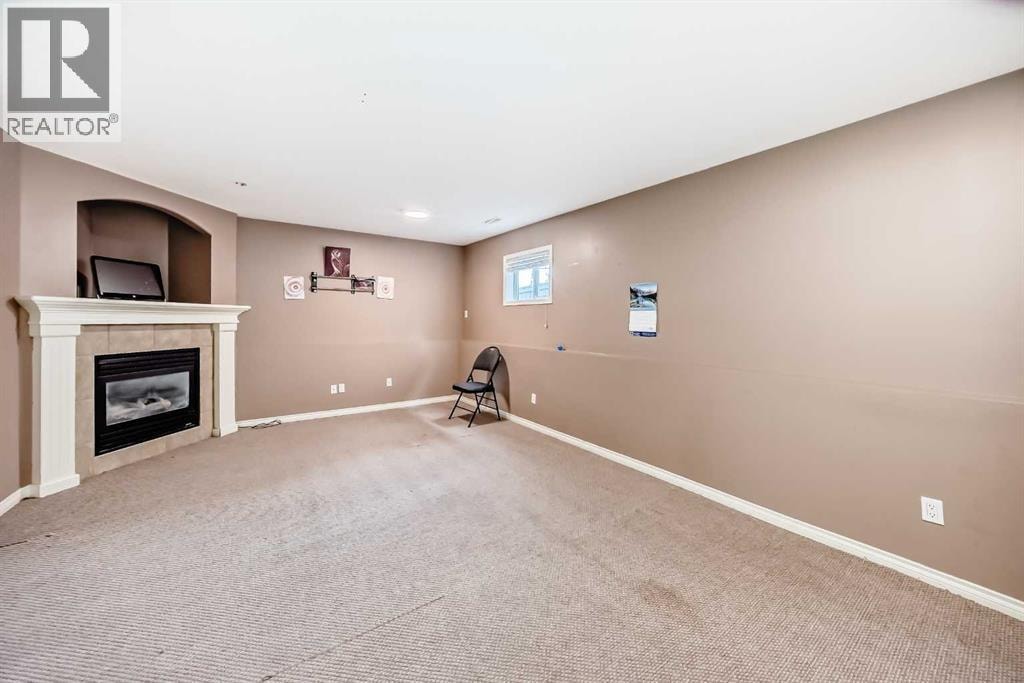 44 Canoe Square SW — photo 30