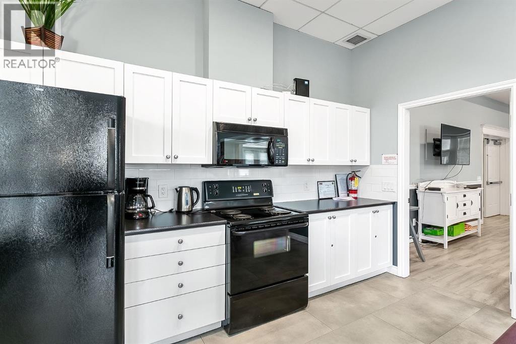 1311, 1311 Lake Fraser Green SE — photo 43