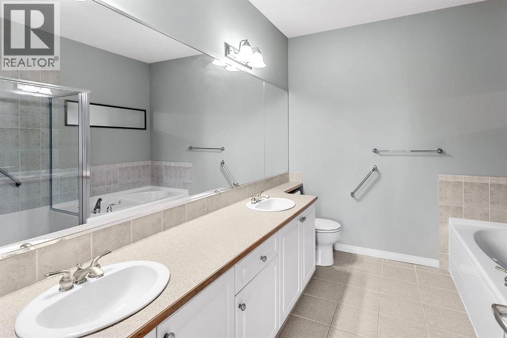 1311, 1311 Lake Fraser Green SE — photo 25