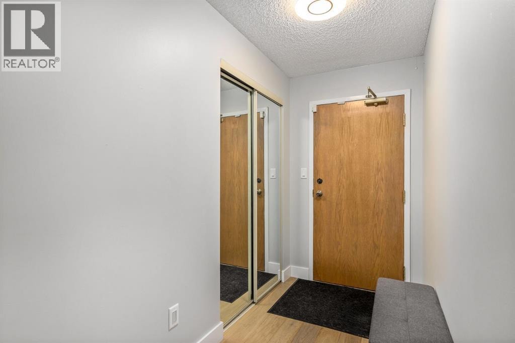 940, 1001 13 Avenue SW — photo 25