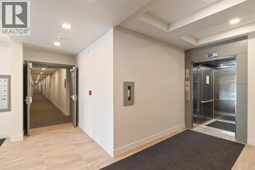 302, 214 Sherwood Square NW — photo 30