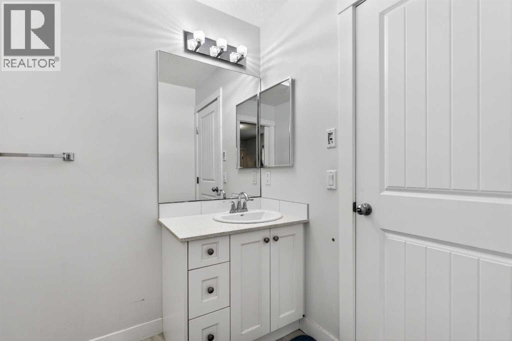 49 Redstone Heath NE — photo 28