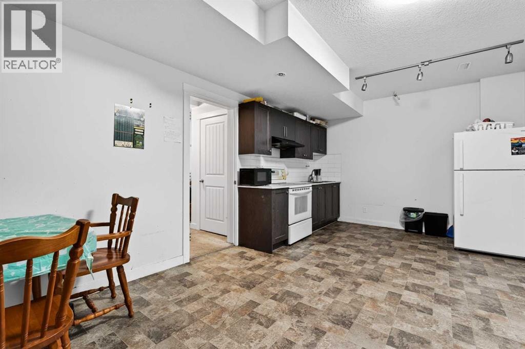 49 Redstone Heath NE — photo 45