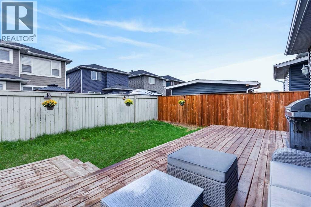 49 Redstone Heath NE — photo 38