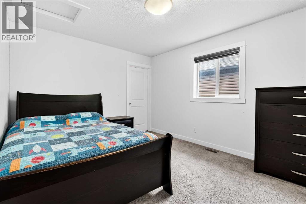 49 Redstone Heath NE — photo 25