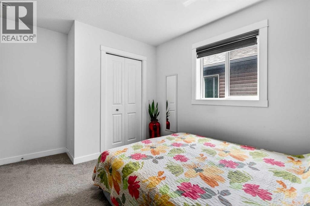 49 Redstone Heath NE — photo 31