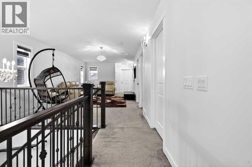 49 Redstone Heath NE — photo 23