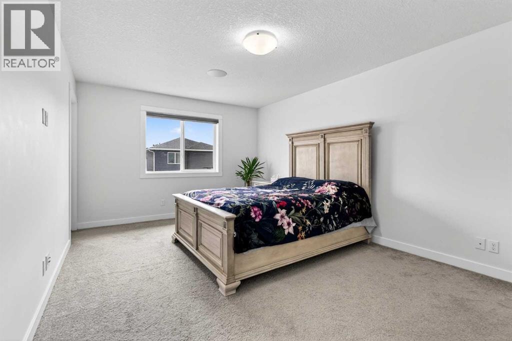 49 Redstone Heath NE — photo 32