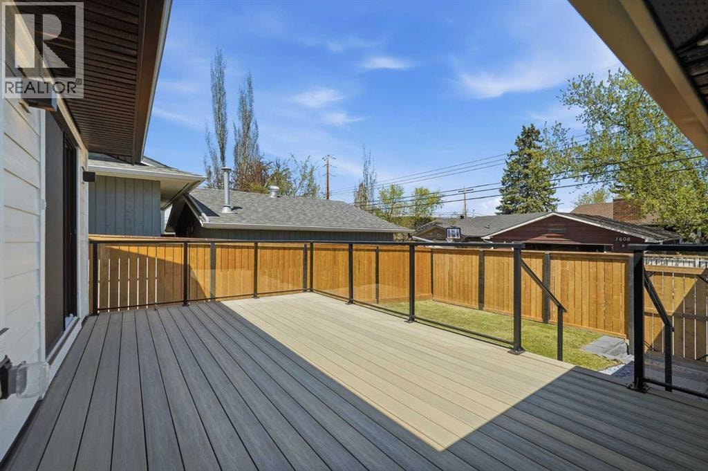 60 Lake Lucerne Close SE — photo 43
