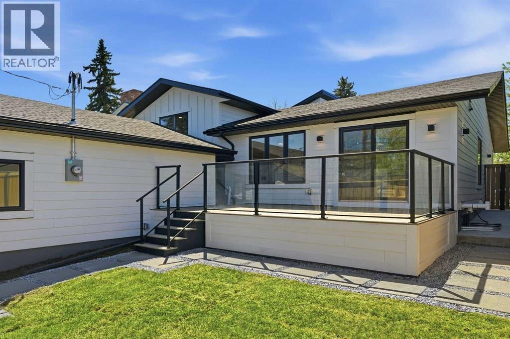 60 Lake Lucerne Close SE — photo 45