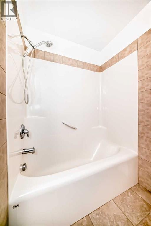 27 Aspen Hills Close SW — photo 21