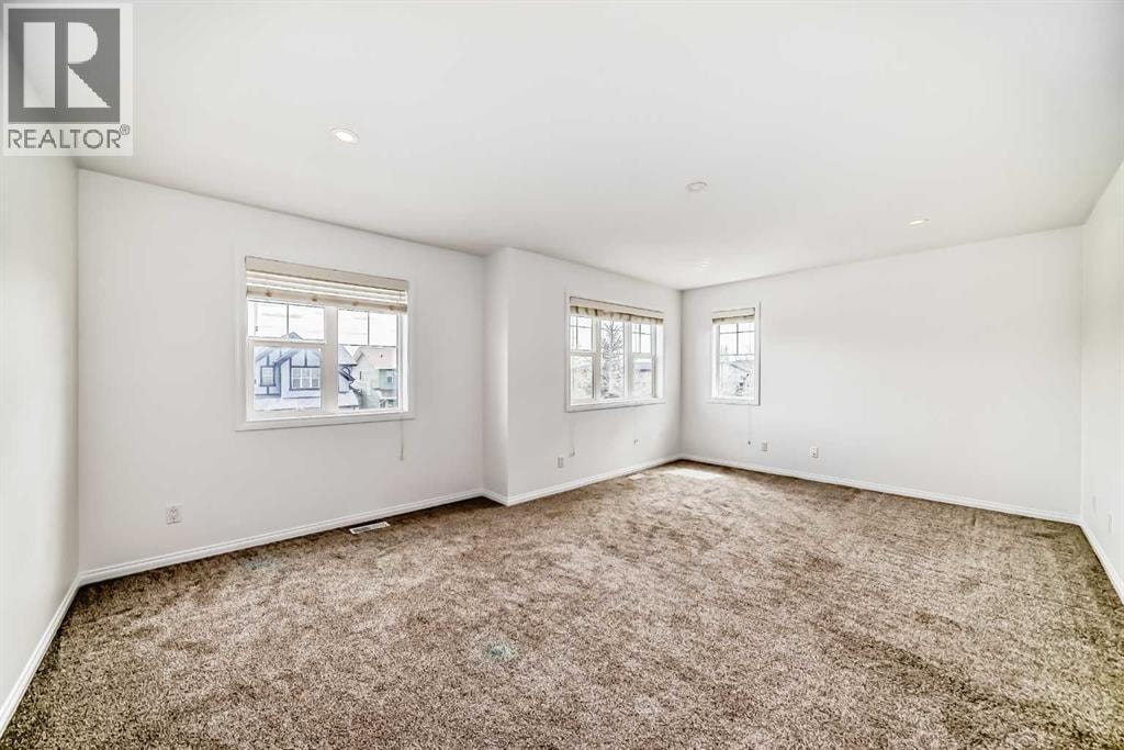 27 Aspen Hills Close SW — photo 19