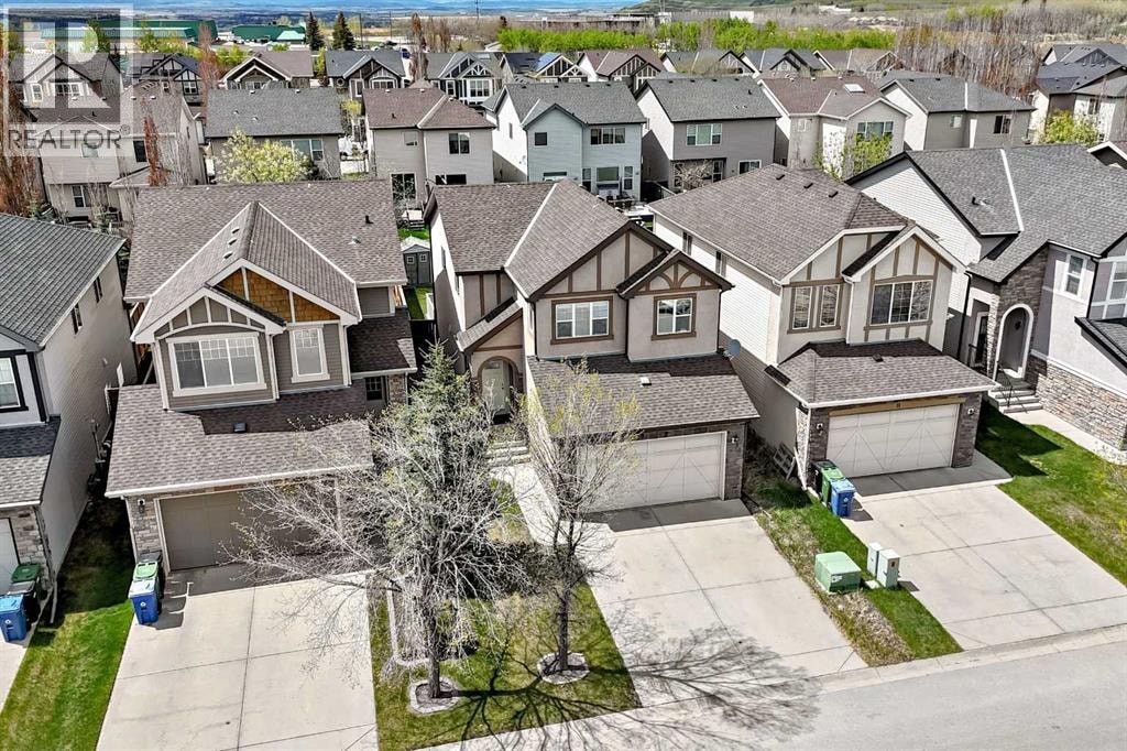 27 Aspen Hills Close SW — photo 32