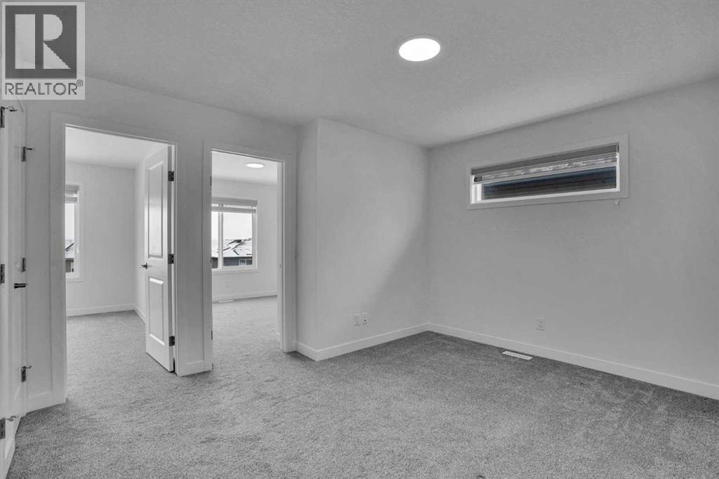 26 Amblehurst Path NW — photo 21