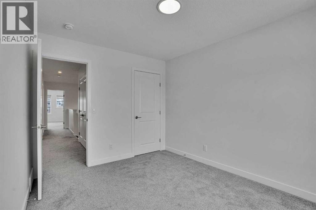 26 Amblehurst Path NW — photo 27