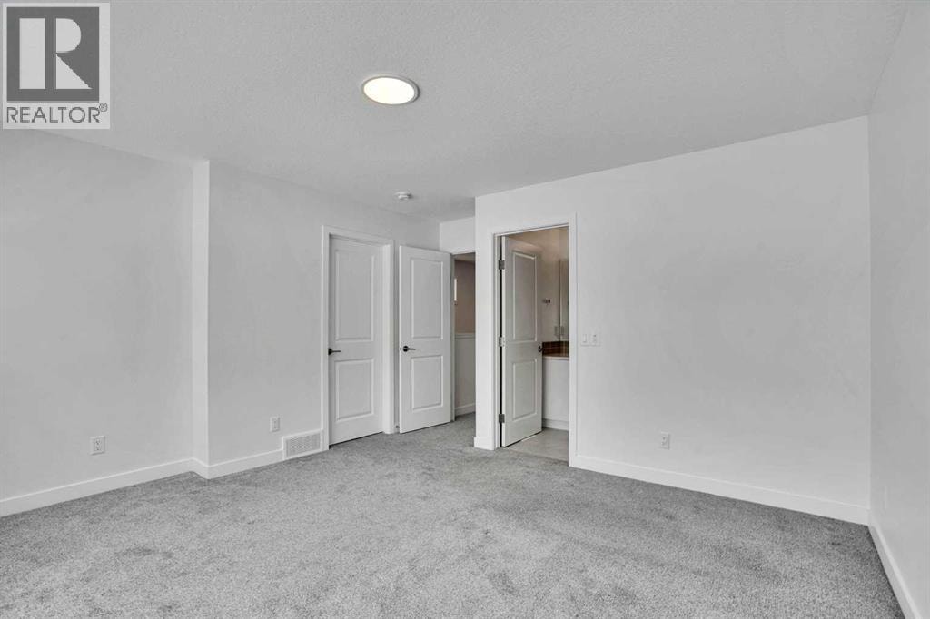 26 Amblehurst Path NW — photo 34