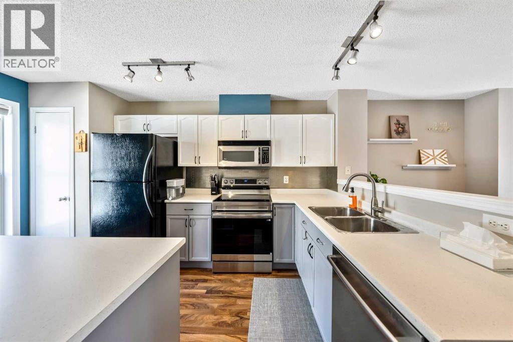 43 Toscana Gardens NW — photo 7