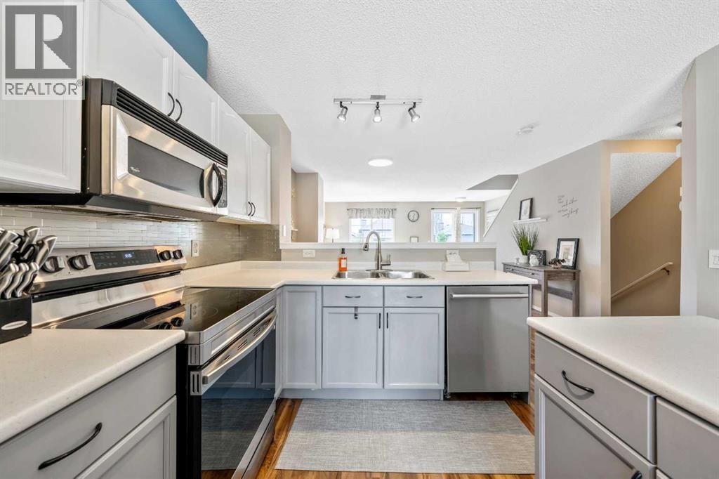 43 Toscana Gardens NW — photo 9