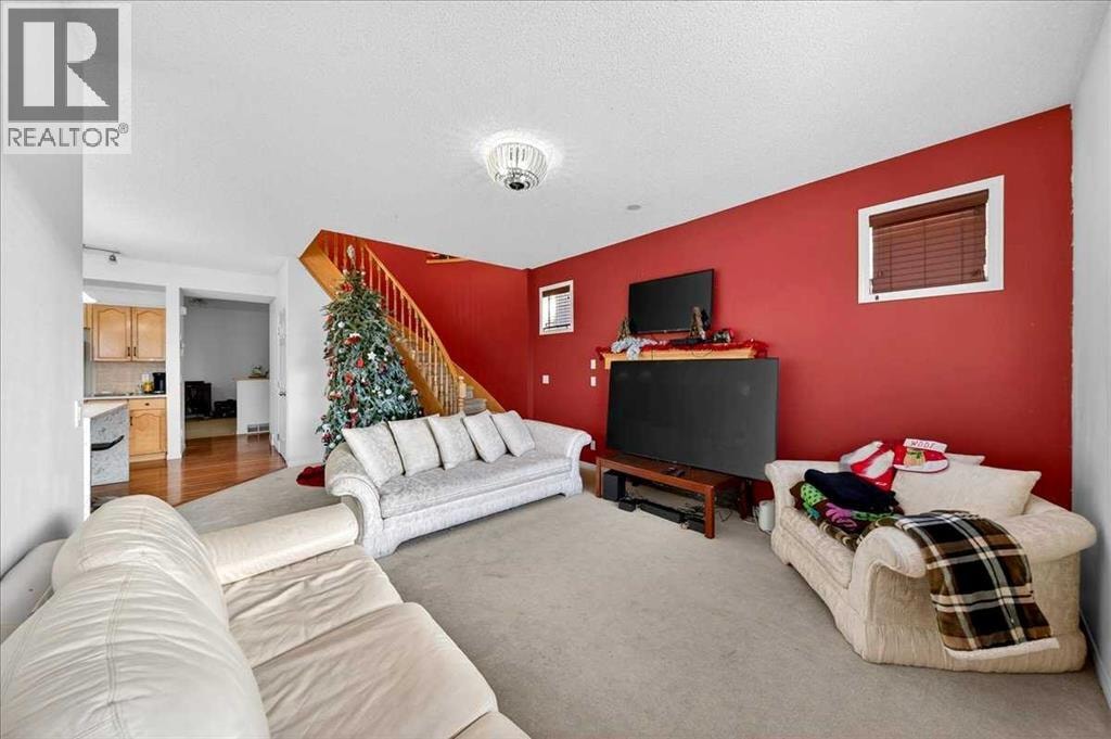 34 Saddlecrest Crescent NE — photo 17