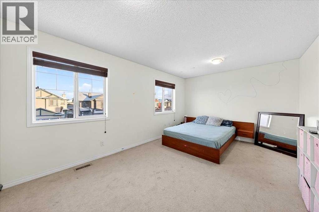 34 Saddlecrest Crescent NE — photo 34