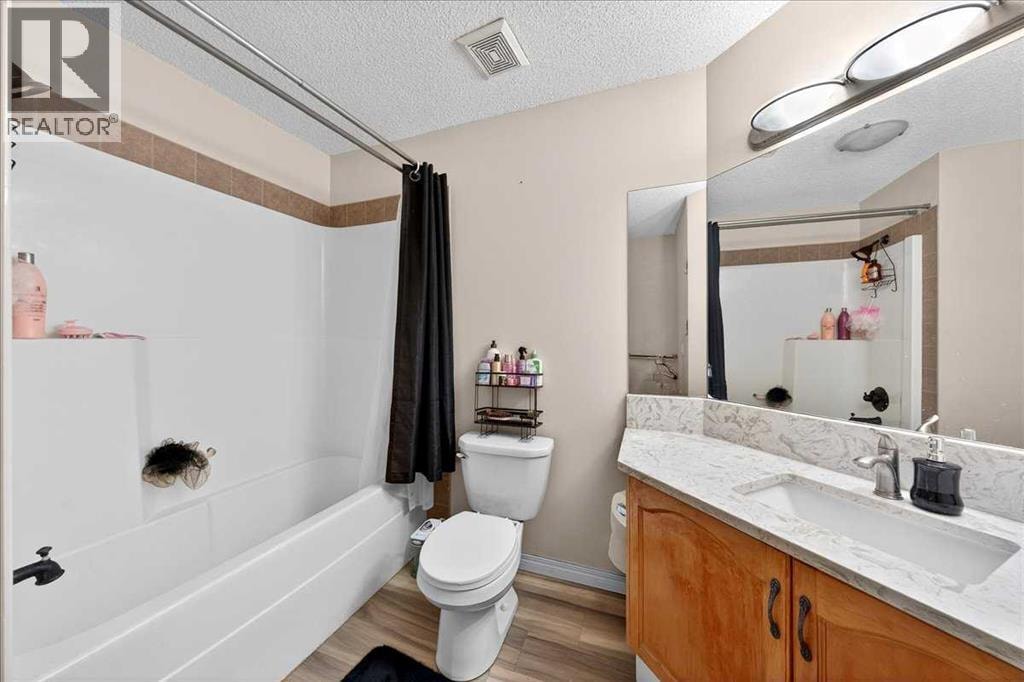 34 Saddlecrest Crescent NE — photo 31