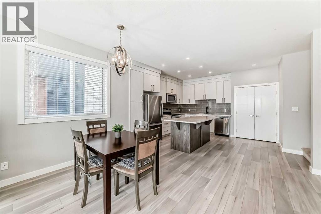 111 Redstone Crescent NE — photo 14