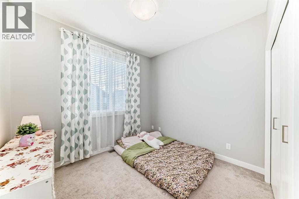 111 Redstone Crescent NE — photo 34