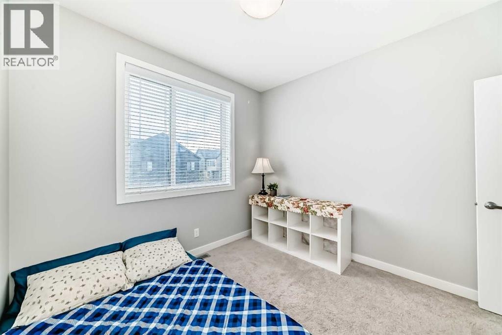 111 Redstone Crescent NE — photo 33