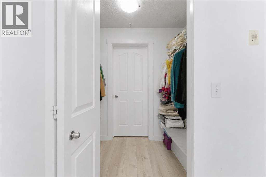 4208, 60 Panatella Street NW — photo 15