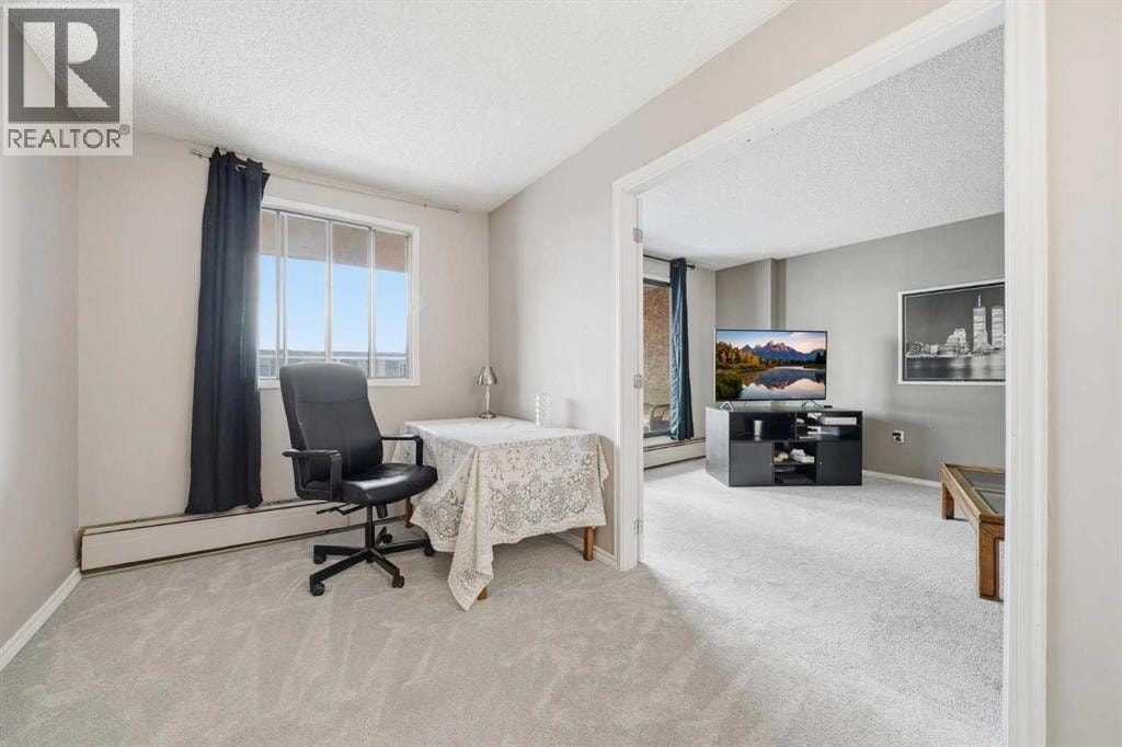 704, 718 12 Avenue SW — photo 7