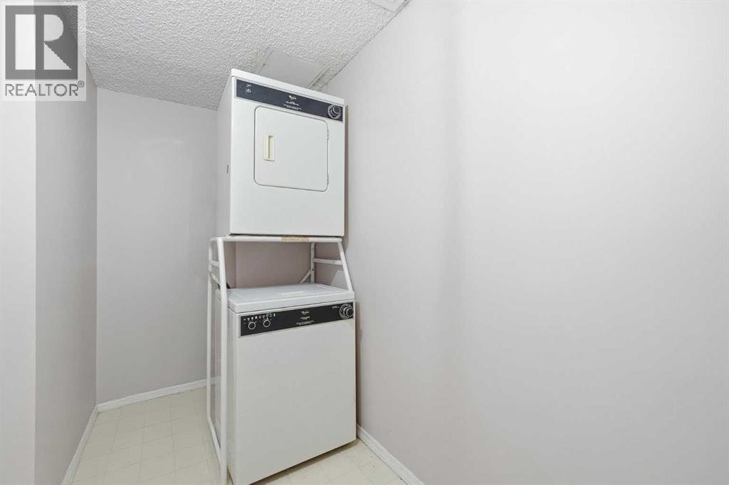 704, 718 12 Avenue SW — photo 15