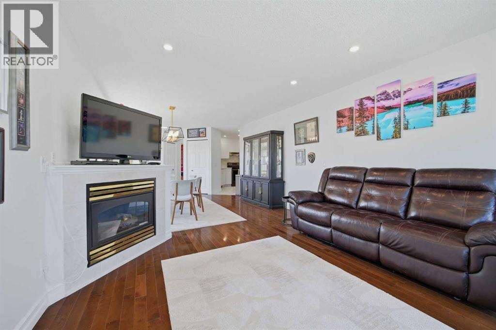 55 Ross Place — photo 11