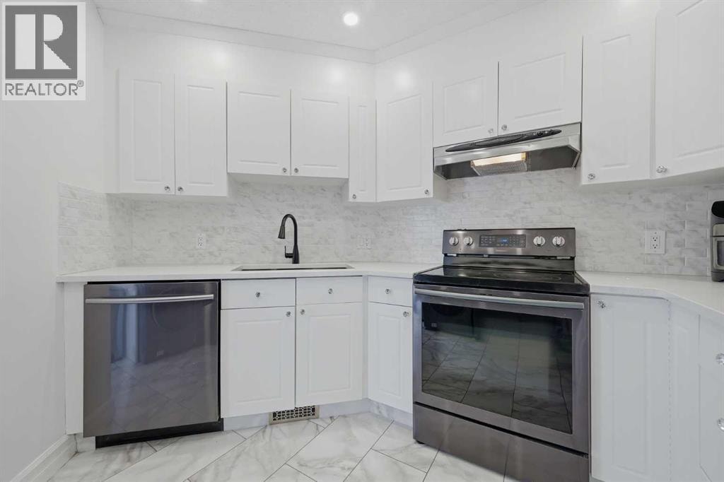 55 Ross Place — photo 13